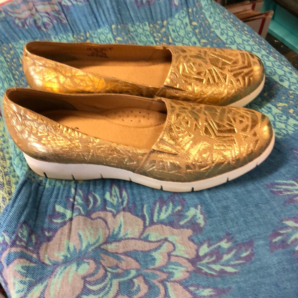 Walrus Footwear slip on’s
